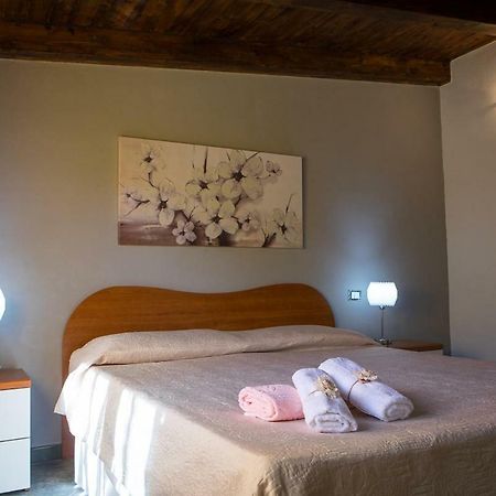 Casa Vacanze Fede Санто Стефано ди Камастра Екстериор снимка