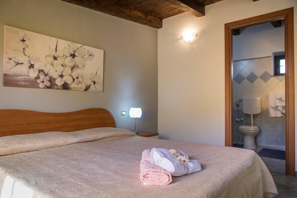 Casa Vacanze Fede Санто Стефано ди Камастра Екстериор снимка