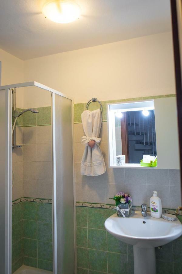Casa Vacanze Fede Санто Стефано ди Камастра Екстериор снимка